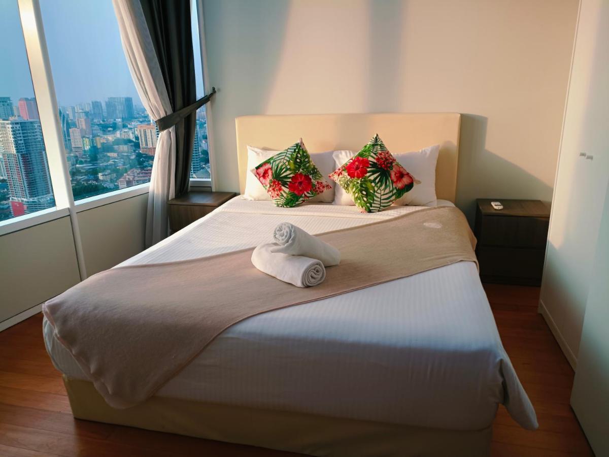 Sky Suites Klcc Kl Home Куала-Лумпур Екстер'єр фото
