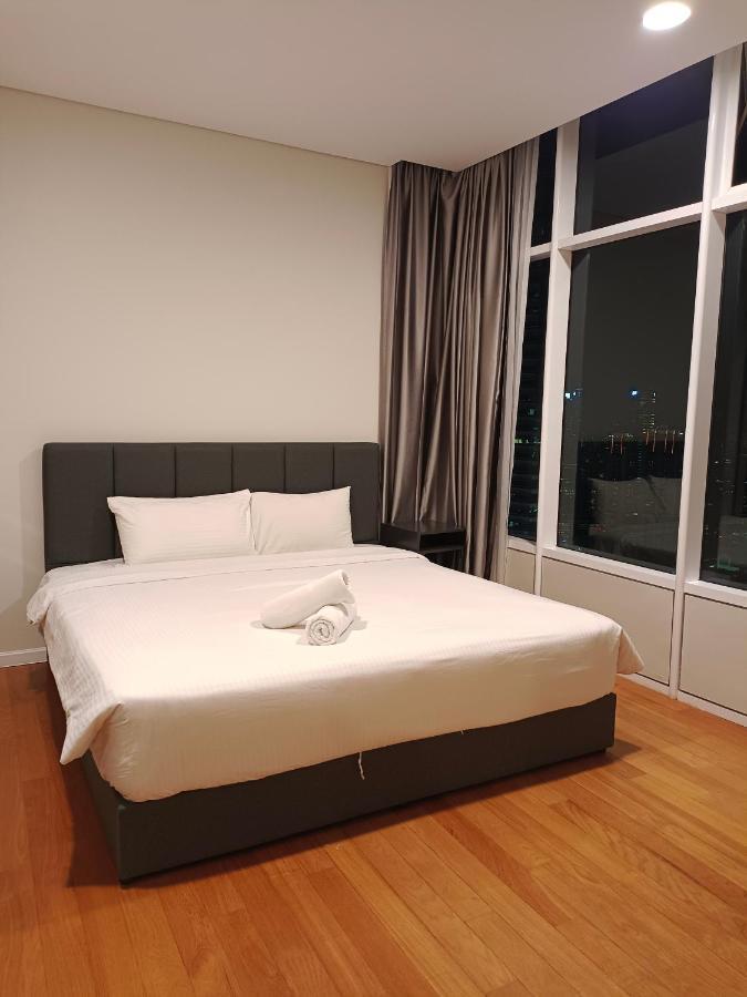 Sky Suites Klcc Kl Home Куала-Лумпур Екстер'єр фото